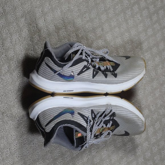 Nike Size 8 Grey & Black Running Shoes B09258-100 - Picture 4 of 7